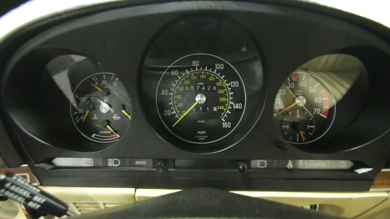 1983 Mercedes-Benz 380SL 44