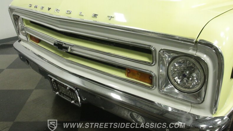 1968 Chevrolet Suburban 22