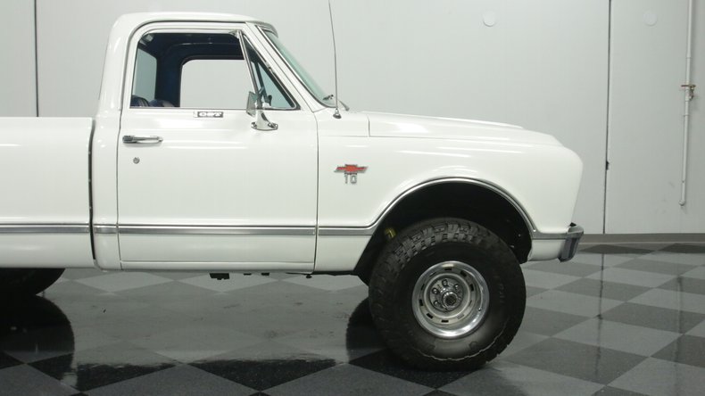 1967 Chevrolet K10 32