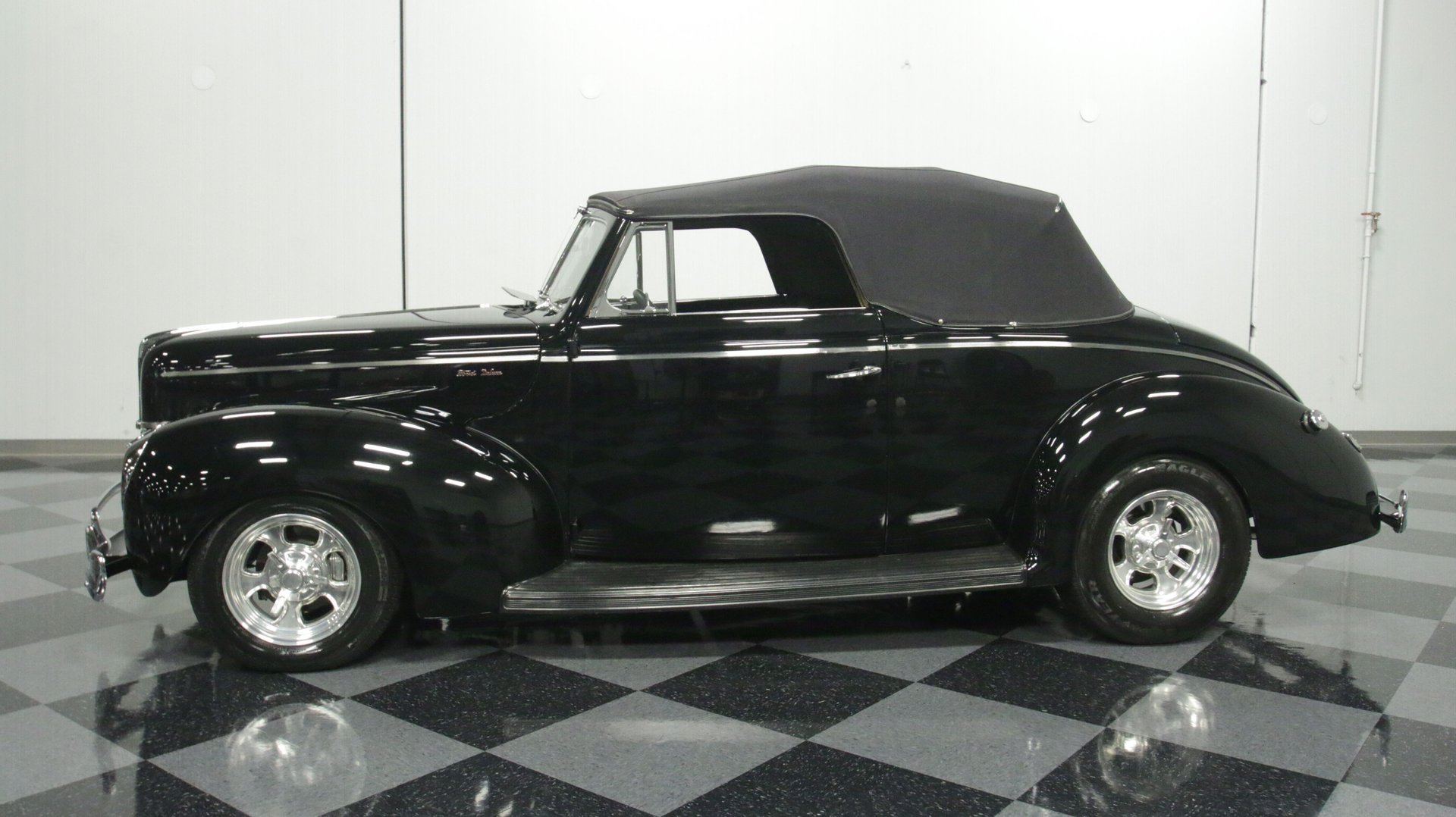 1940 ford deluxe convertible
