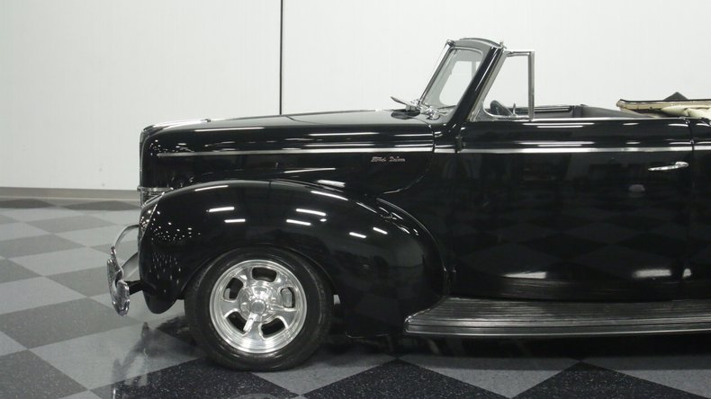 1940 Ford Deluxe 25