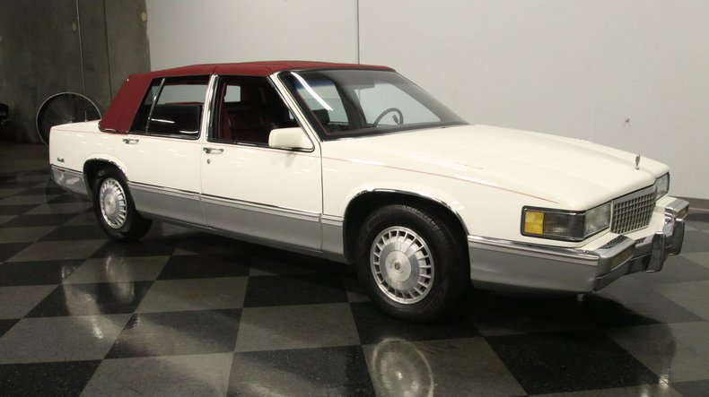 1990 Cadillac Sedan DeVille 13