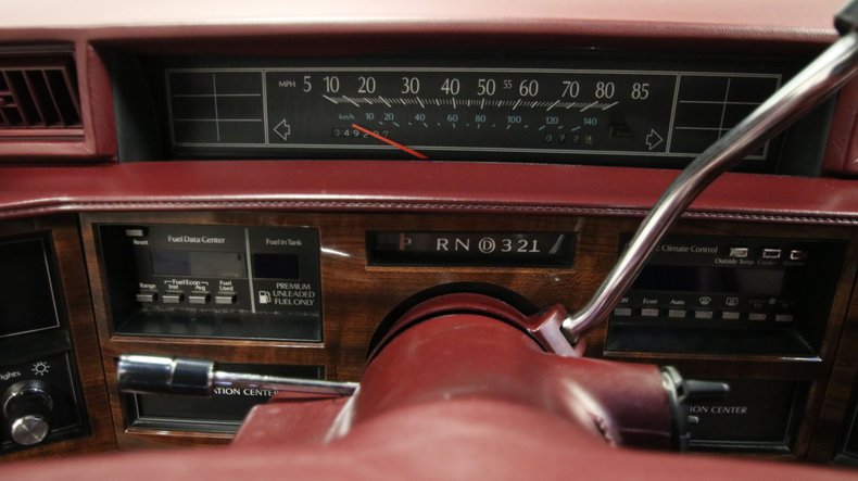 1990 Cadillac Sedan DeVille 34
