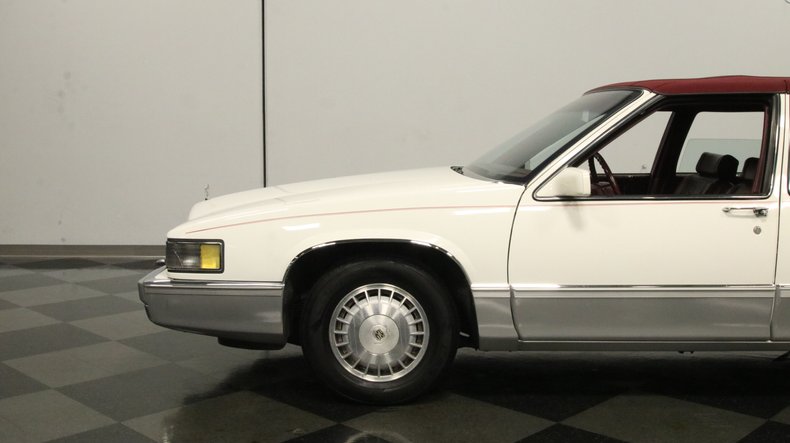 1990 Cadillac Sedan DeVille 20