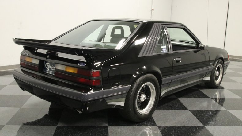 1986 Ford Mustang 10