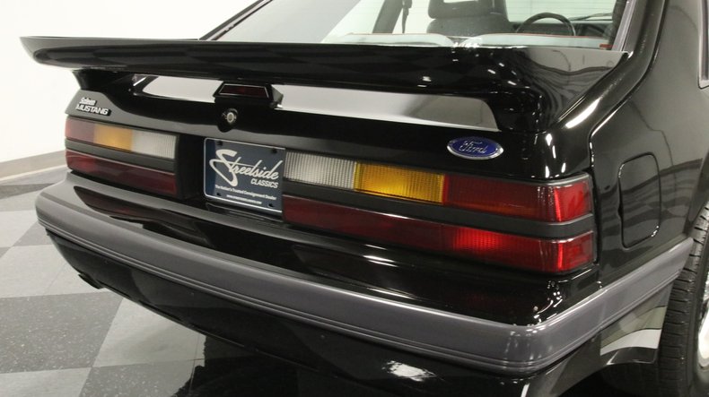 1986 Ford Mustang 24