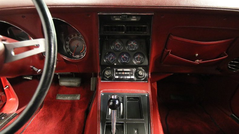 1973 Chevrolet Corvette 38