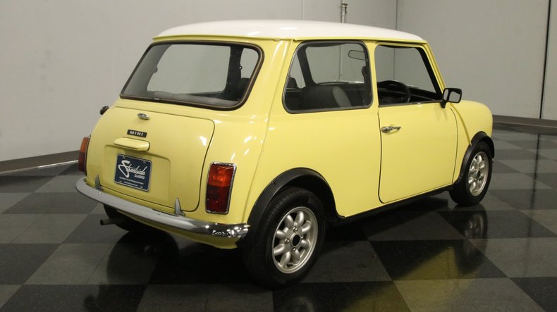1970 Austin Mini 10