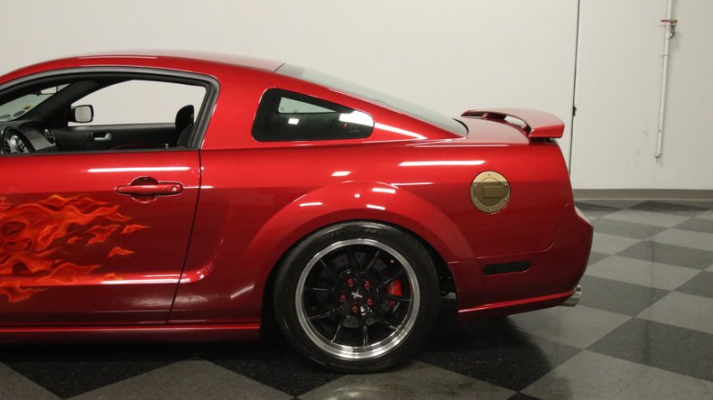2006 Ford Mustang 21
