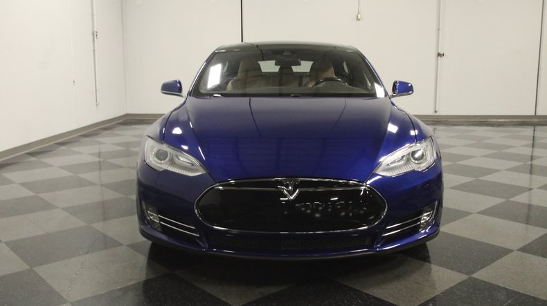 2015 Tesla Model S 15