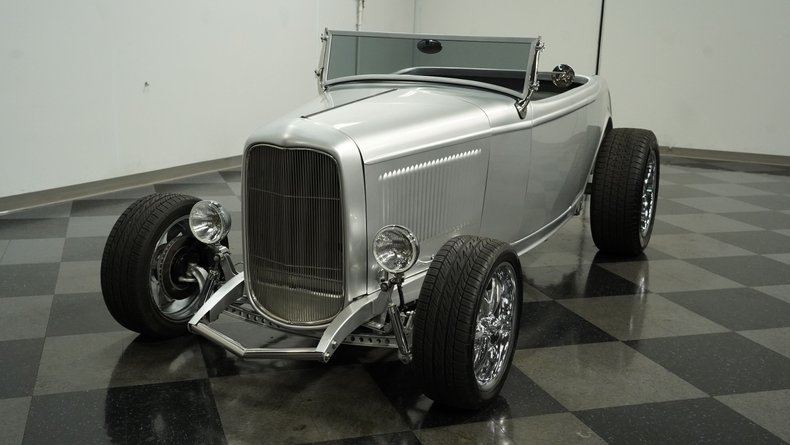 1932 Ford Roadster 15
