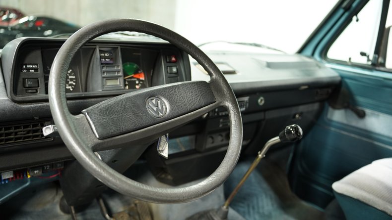 1986 Volkswagen Vanagon 33