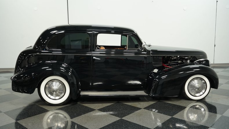 1939 Pontiac Deluxe 11