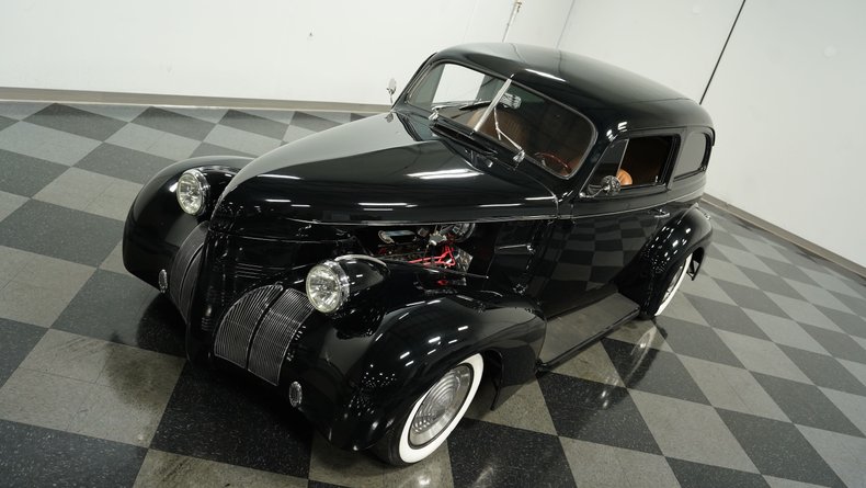 1939 Pontiac Deluxe 16