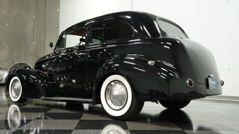 1939 Pontiac Deluxe 21