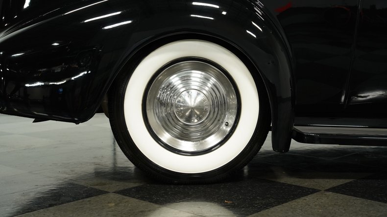 1939 Pontiac Deluxe 52