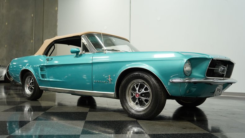 1967 Ford Mustang 27