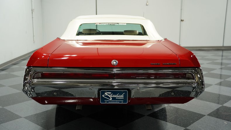 1970 Chrysler 300 8