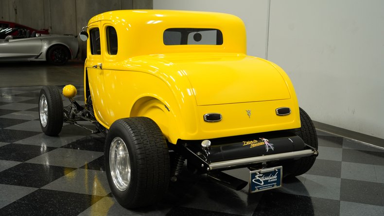 1932 Ford 5-Window 7