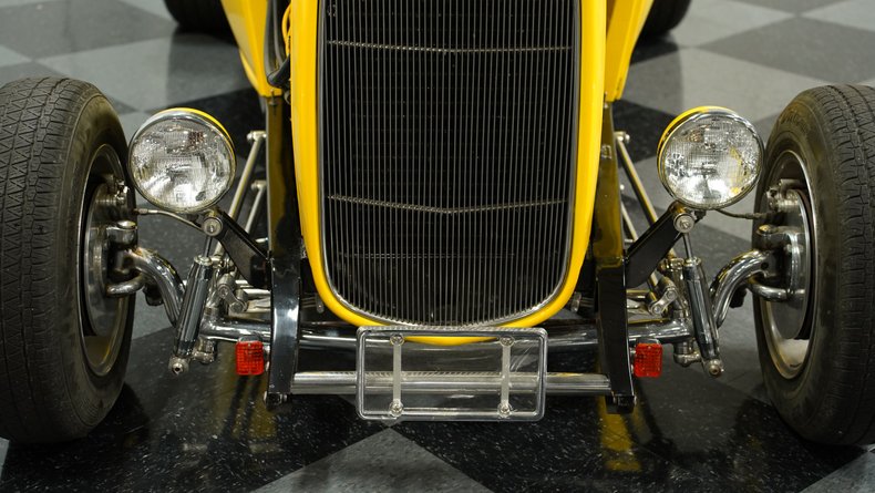 1932 Ford 5-Window 55