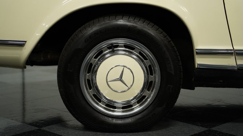 1970 Mercedes-Benz 280SL 50