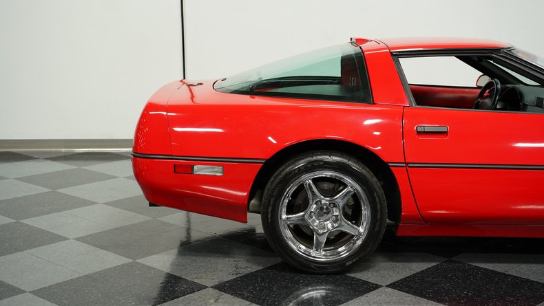 1990 Chevrolet Corvette 25