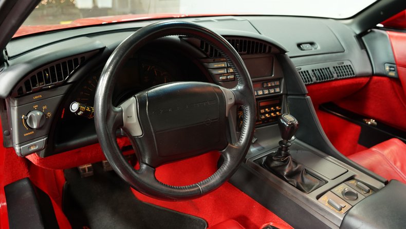 1990 Chevrolet Corvette 32