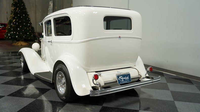 1932 Ford Tudor 7