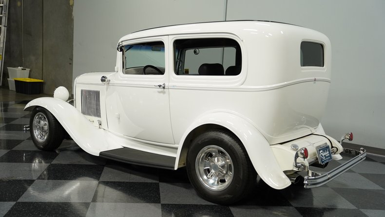 1932 Ford Tudor 6