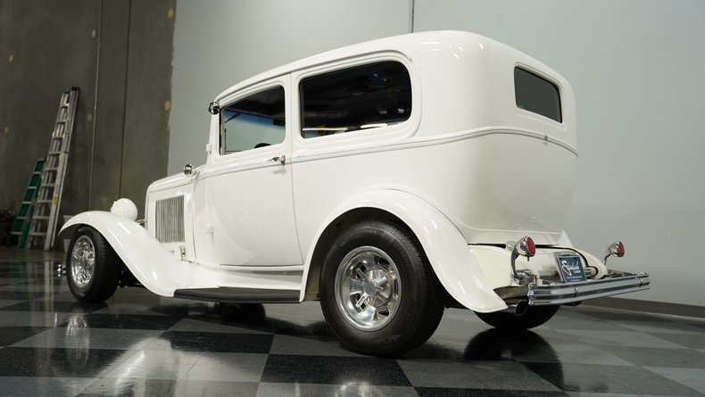 1932 Ford Tudor 21