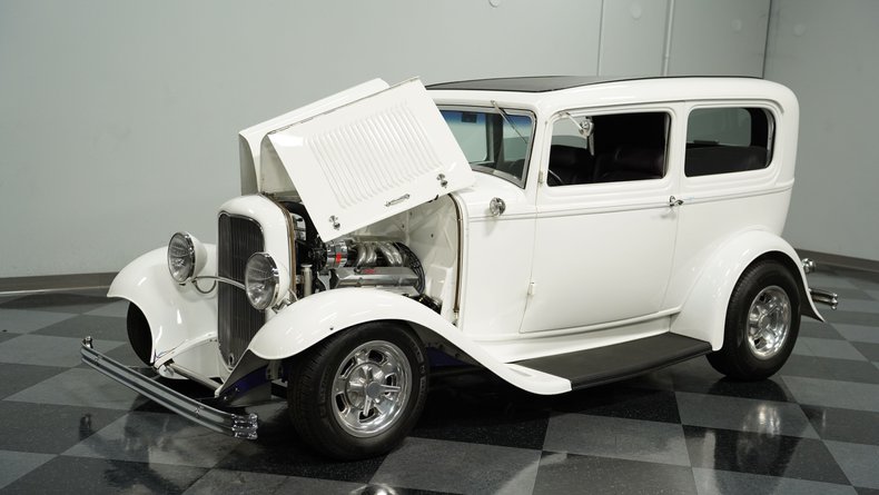 1932 Ford Tudor 28