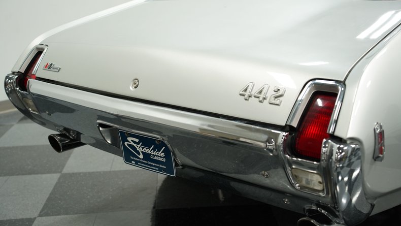 1969 Oldsmobile Cutlass 23