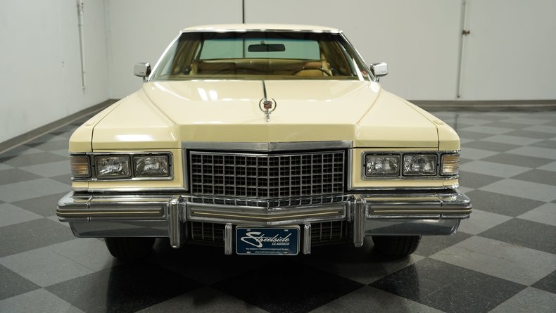 1976 Cadillac Coupe DeVille 14