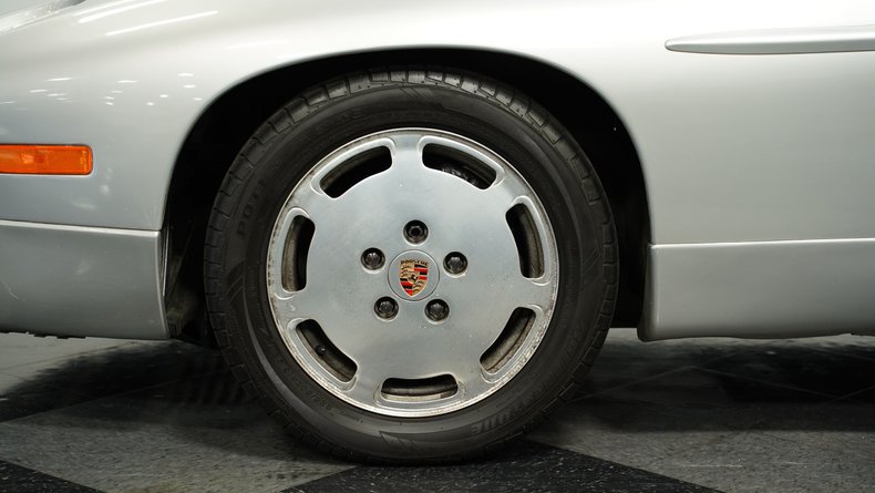 1987 Porsche 928 50