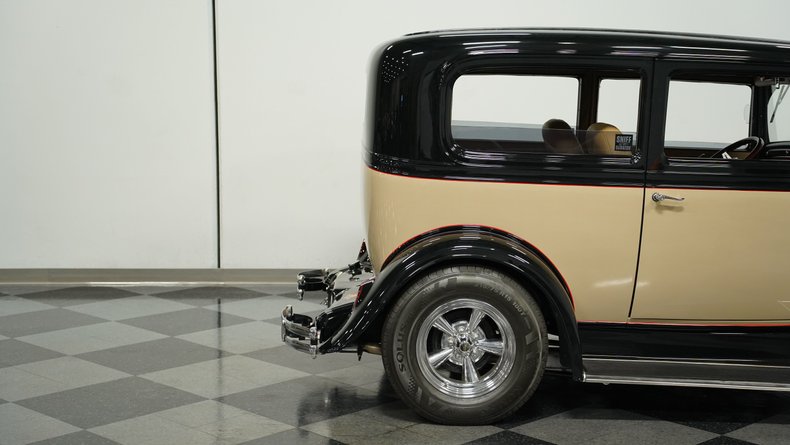 1931 Chevrolet Sedan 25