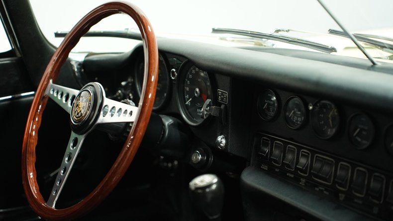 1968 Jaguar E-Type 41