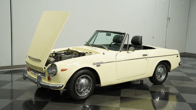 1969 Datsun 1600 28