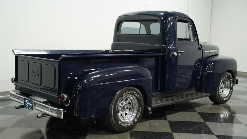 1951 Ford F-1 10