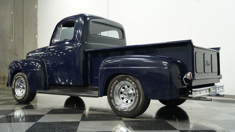 1951 Ford F-1 21