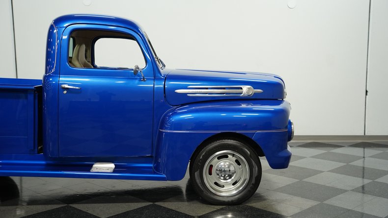 1952 Ford F-1 26