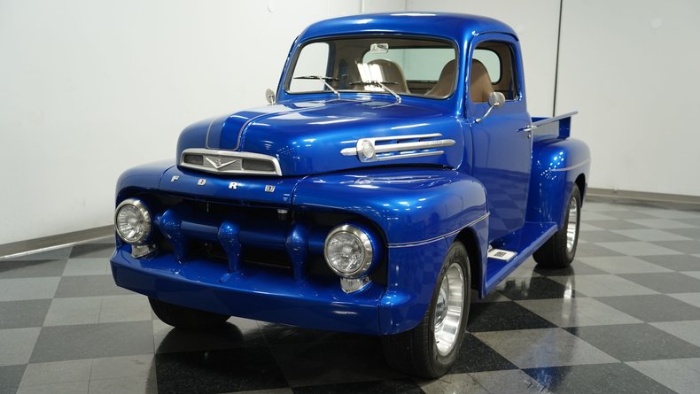 1952 Ford F-1 15