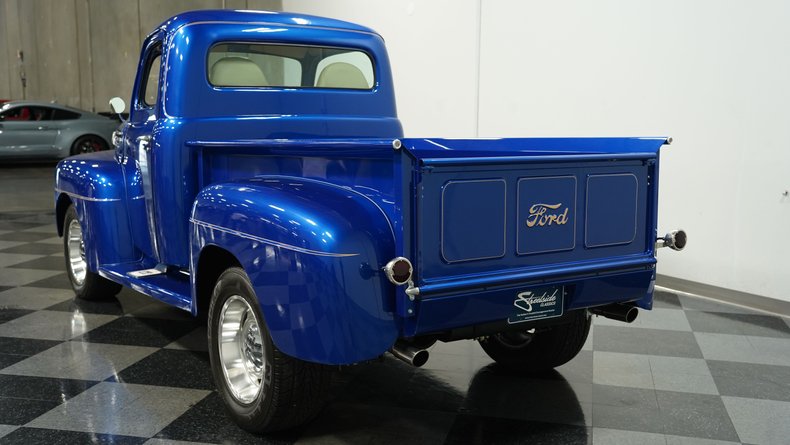 1952 Ford F-1 7