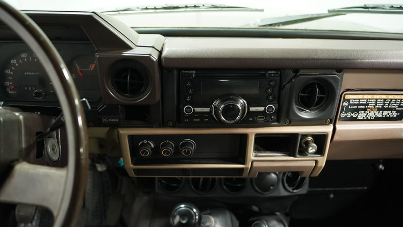 1990 Toyota Land Cruiser 37