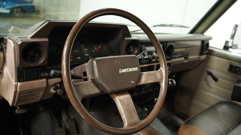 1990 Toyota Land Cruiser 32