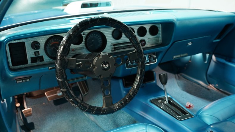 1970 Pontiac Firebird 32