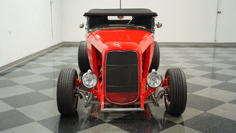 1932 Ford Roadster 14