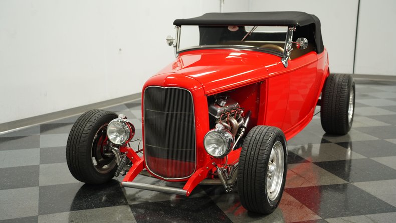 1932 Ford Roadster 15