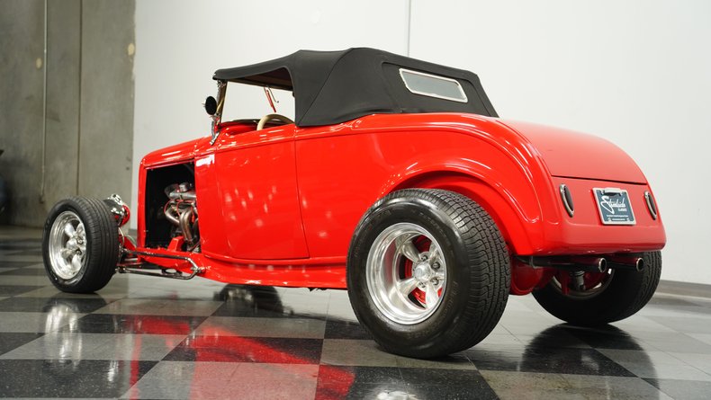 1932 Ford Roadster 21
