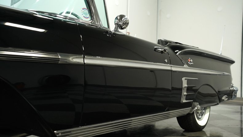 1958 Chevrolet Impala 18