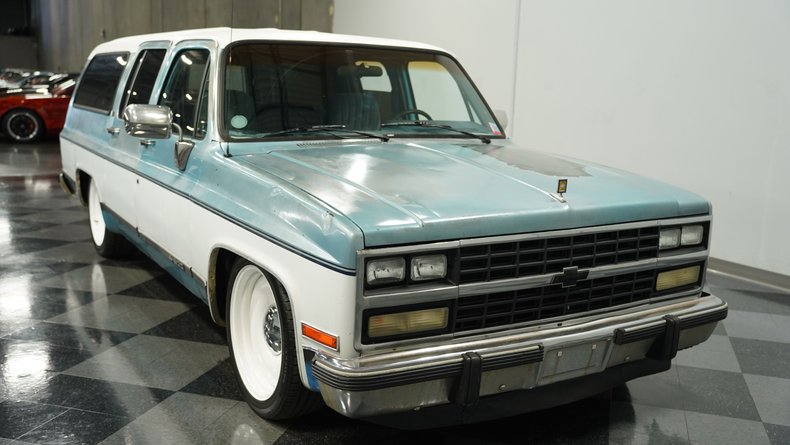 1991 Chevrolet Suburban 13